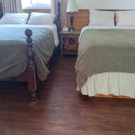 Dolphin Motel Tofino Ngoại thất bức ảnh