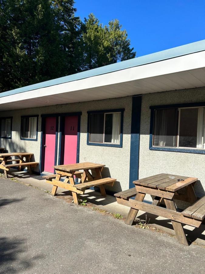 Dolphin Motel Tofino Ngoại thất bức ảnh