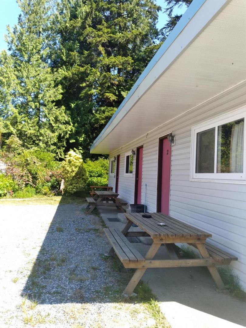 Dolphin Motel Tofino Ngoại thất bức ảnh